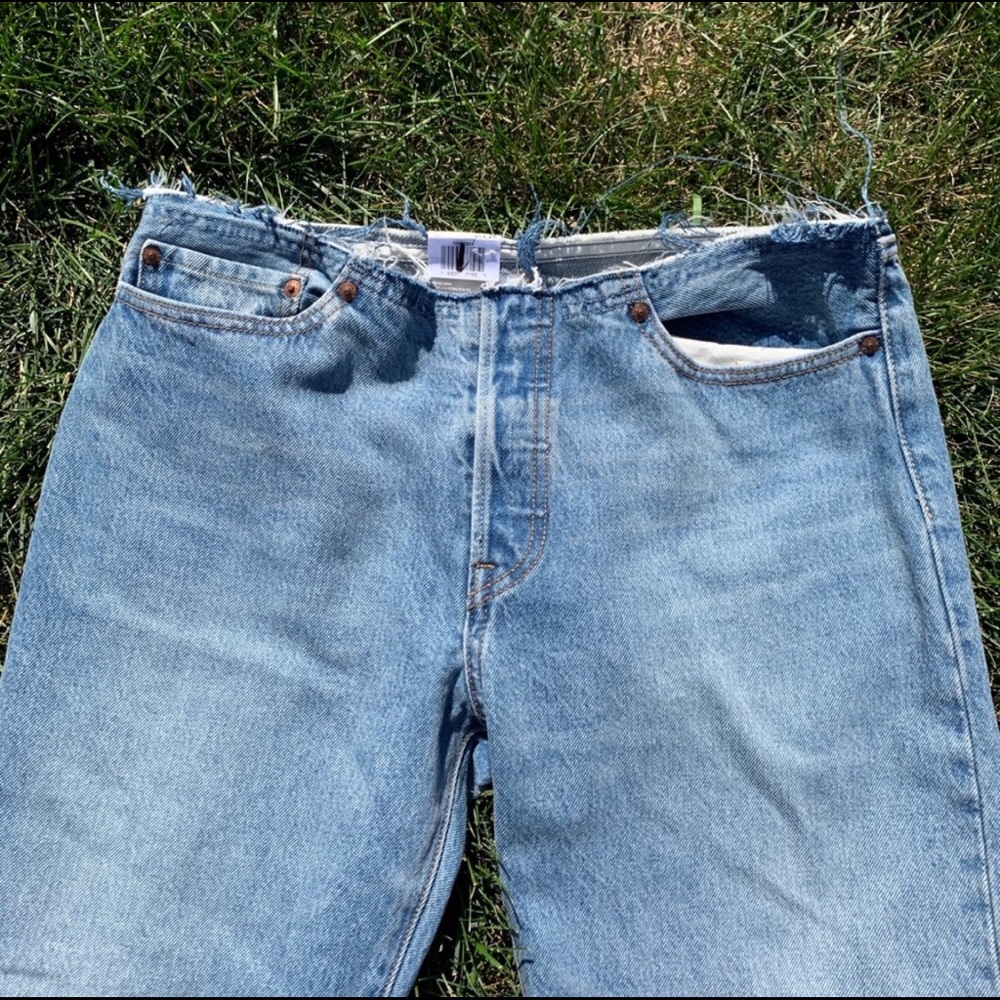 Levi’s 501 Customized in Half Moon, Size 31 x 26 - Picture 8 of 13